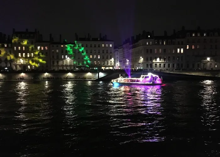 Les Allées De Bellecour Apartamento